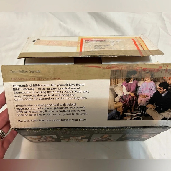 The Bible On Cassette New International Version Old Testament - Picture 14 of 16